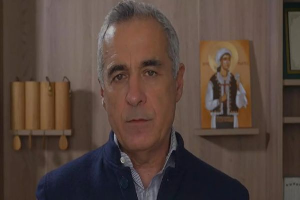 CĂLIN GEORGESCU, MESAJ DE FORȚĂ, ÎNAINTE DE CONFRUNTAREA FINALĂ PENTRU COTROCENI: ”SISTEMUL NE VINDE ACEEAȘI MINCIUNĂ SUB O ALTĂ FORMĂ. UN ALT PRIMAR SE VREA PREȘEDINTE PE MODELUL IOHANNIS”