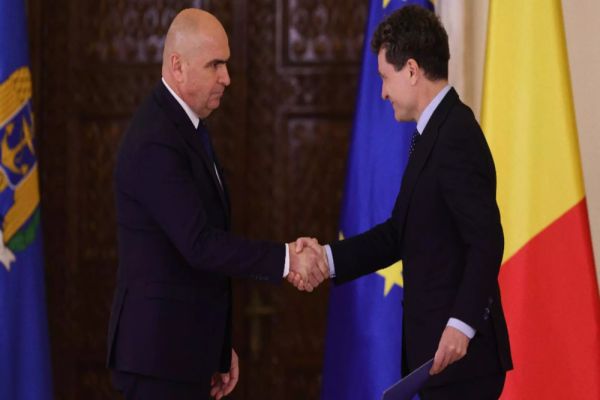 RECEPȚIE DE ZIUA INDEPENDENȚEI SUA. NICUȘOR DAN ȘI ILIE BOLOJAN, PREZENȚI LA EVENIMENT