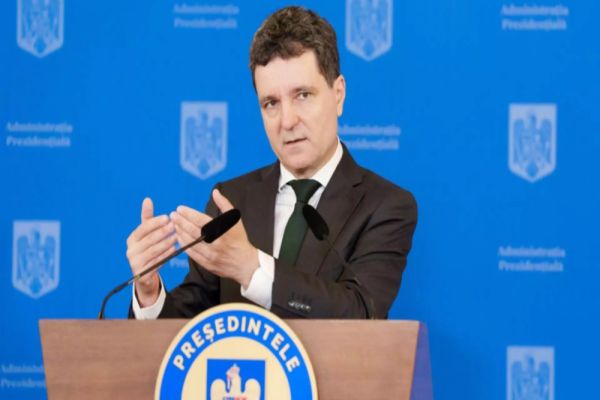 NICUȘOR DAN, ATAC LA BOLOJAN: „SĂ DISCUTĂM MAI PUȚIN DESPRE DEMISII!”