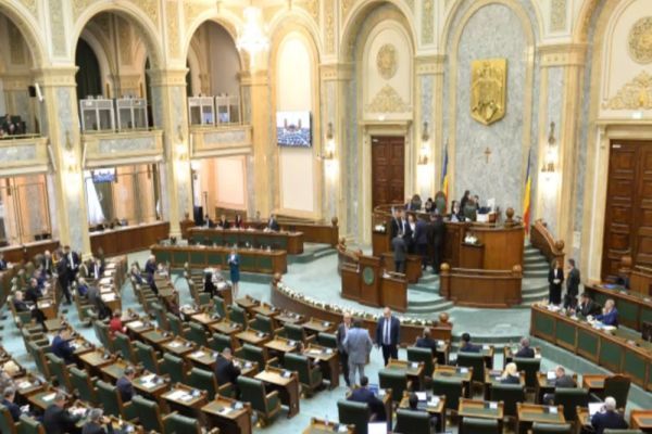Senatul și Camera Deputaților încep luni prima sesiune ordinară a anului