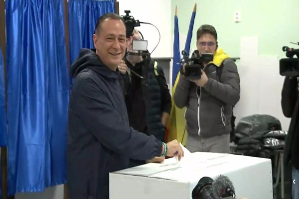 Daniel Băluță a votat pentru Primăria Capitalei: „Este o zi specială pentru noi toți. Banii europeni să fie cei care contează: metroul, spitalele, tramvaiul, școlile”