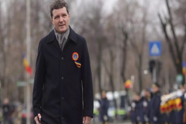 Nicușor Dan spune că are încredere în cei propuși la Apărare (Radu Miruță) și Economie (Irineu Darău)