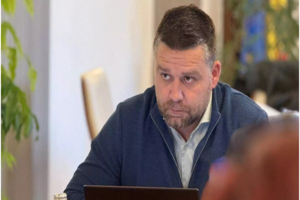 Planul lui Ciprian Ciucu pentru a aduce bani la PMB. Șoferii, cei mai afectați de măsurile dure: se vor da amenzi pe bandă rulantă