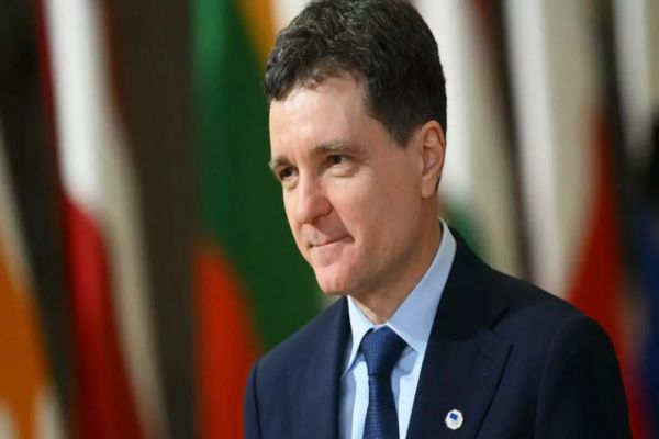 Nicușor Dan a explicat motivele absenței sale de la Davos
