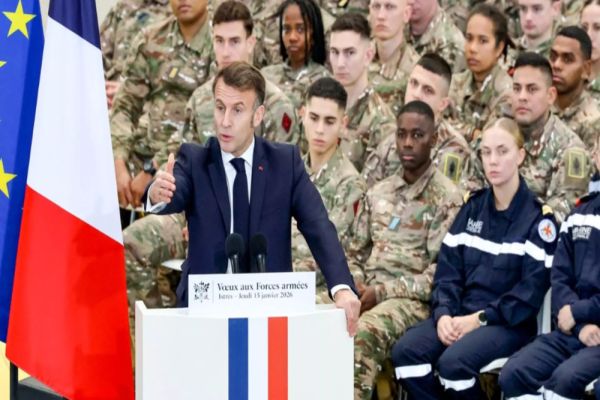 Macron și liderii europeni își consolidează prezența militară prin mijloace terestre, aeriene și maritime în Groenlanda pe fondul tensiunilor cu SUA