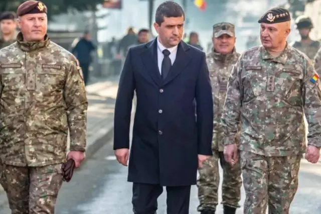 România a semnat contractele pentru achiziția de elicoptere și sisteme radar prin programul SAFE, anunță Miruță