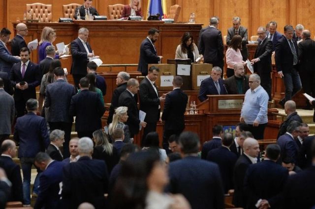 Parlamentarii PACE - Întâi România vor vota la vedere pentru moțiunea de cenzură